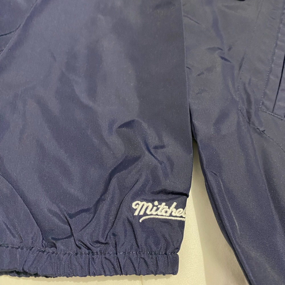 New York KNICKS Coaches Jacket - Picture 3 of 5